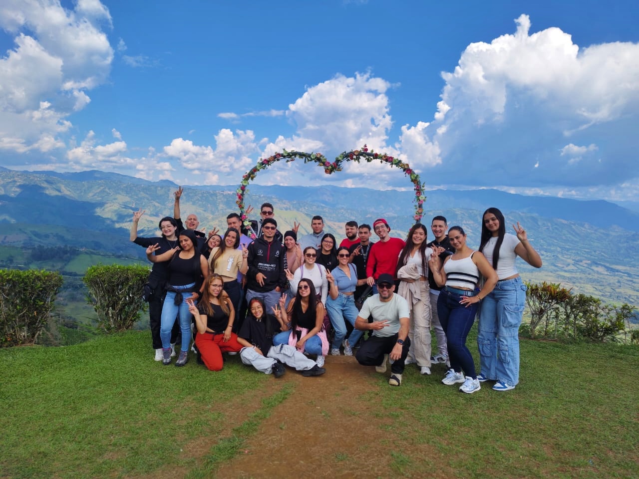 FREDONIA ANT. (2025)